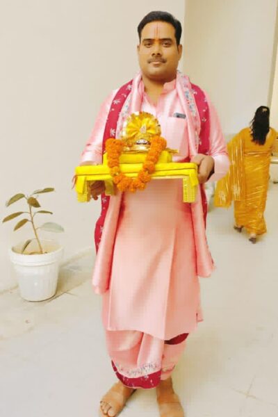 Pandit-jee-shiv-mandir-prateek-grand-city 2